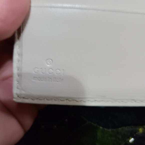 EUC Gucci Wallet - Picture 12 of 15